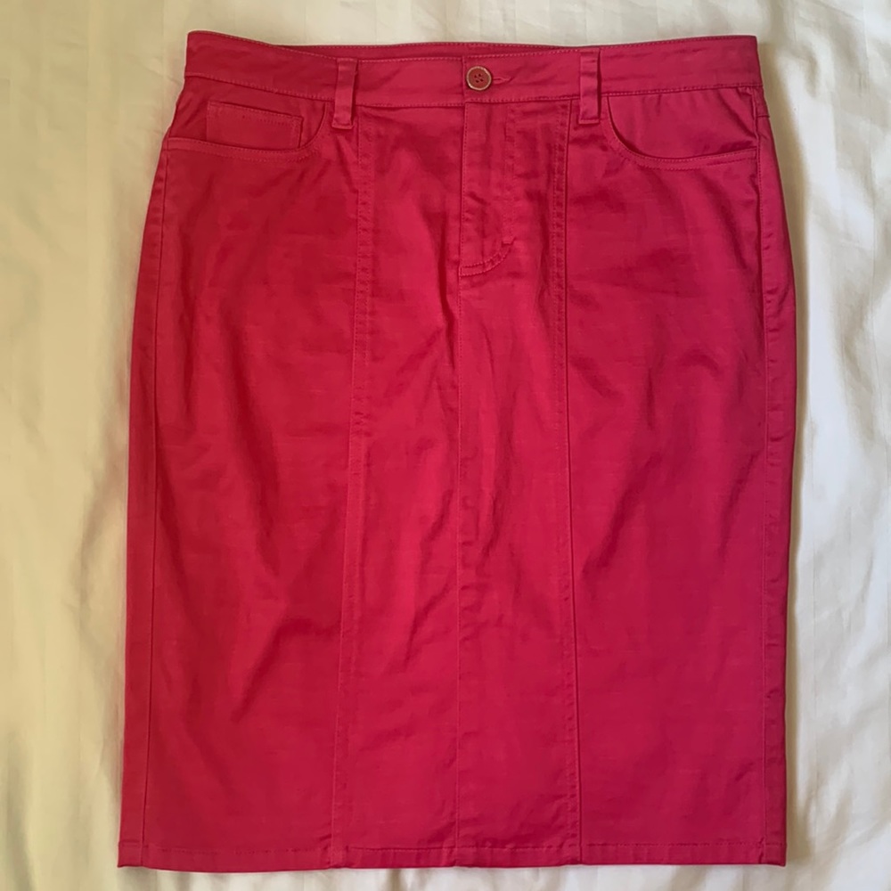 Bebe fuschia Italian stretch cotton silk look lined pencil skirt EUC